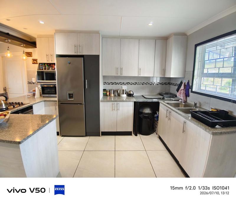 3 Bedroom Property for Sale in Hartenbos Heuwels Western Cape